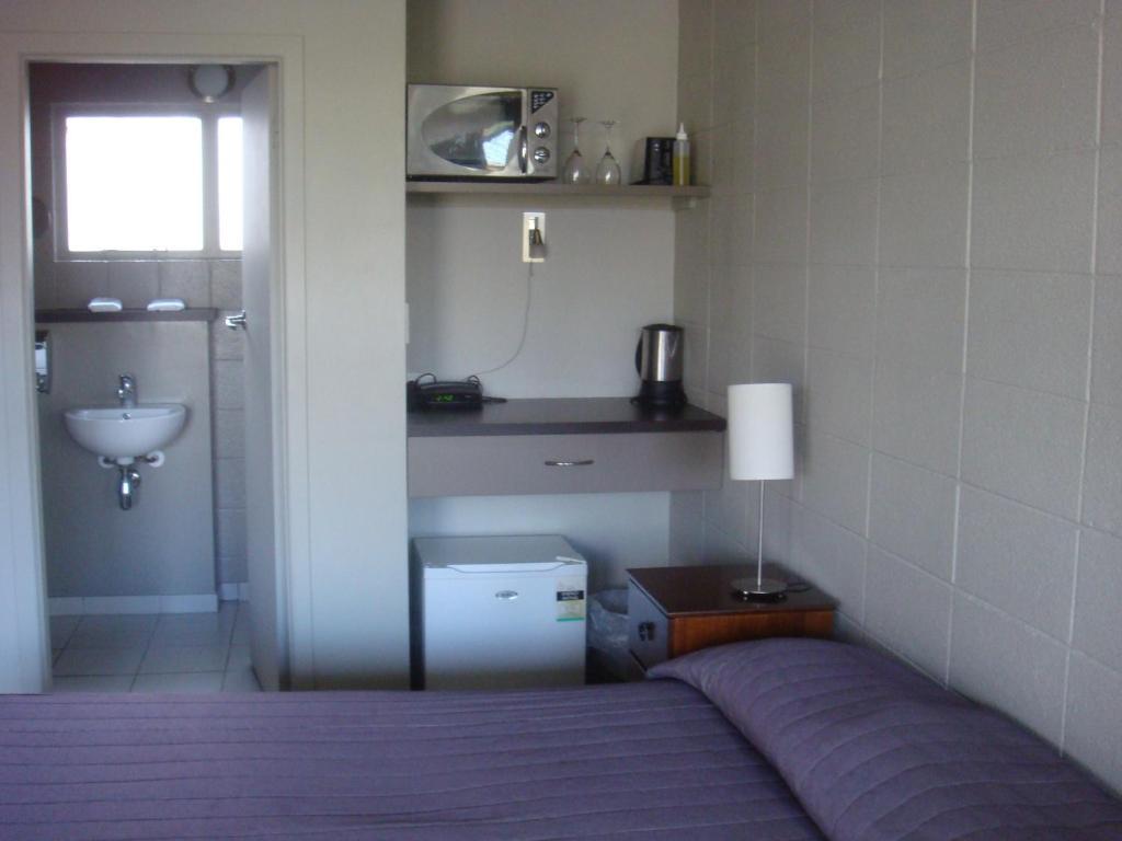 אפר האט Bristol Motel חדר תמונה